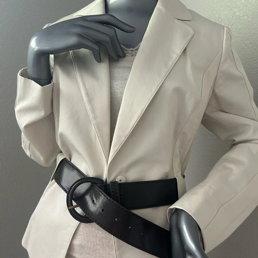 Victoria's Secret Cream Blazer & Suit Jacket - Picture 2 of 9